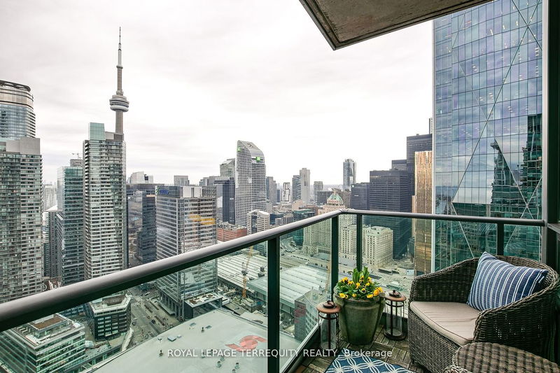  4702 - 16 Harbour St  Toronto, M5J 2Z7 | Image 32