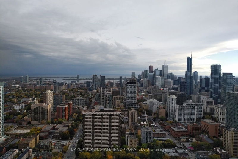 home for lease on 4803-101 Charles Street E