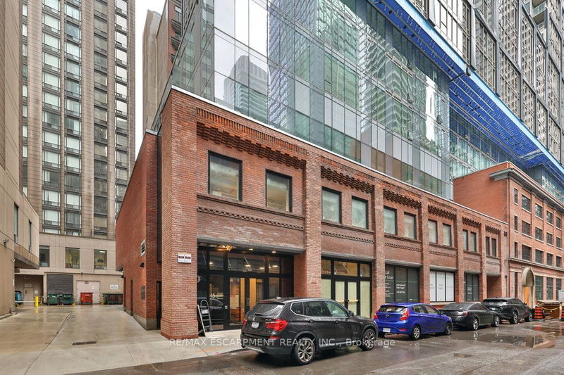 home for lease on 325-15 Mercer Street
