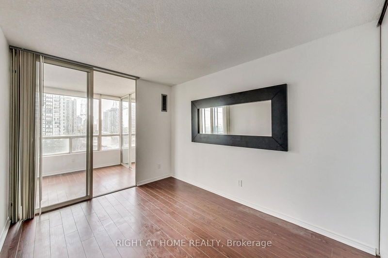  909 - 5765 Yonge St  Toronto, M2M 4H9 | Image 25