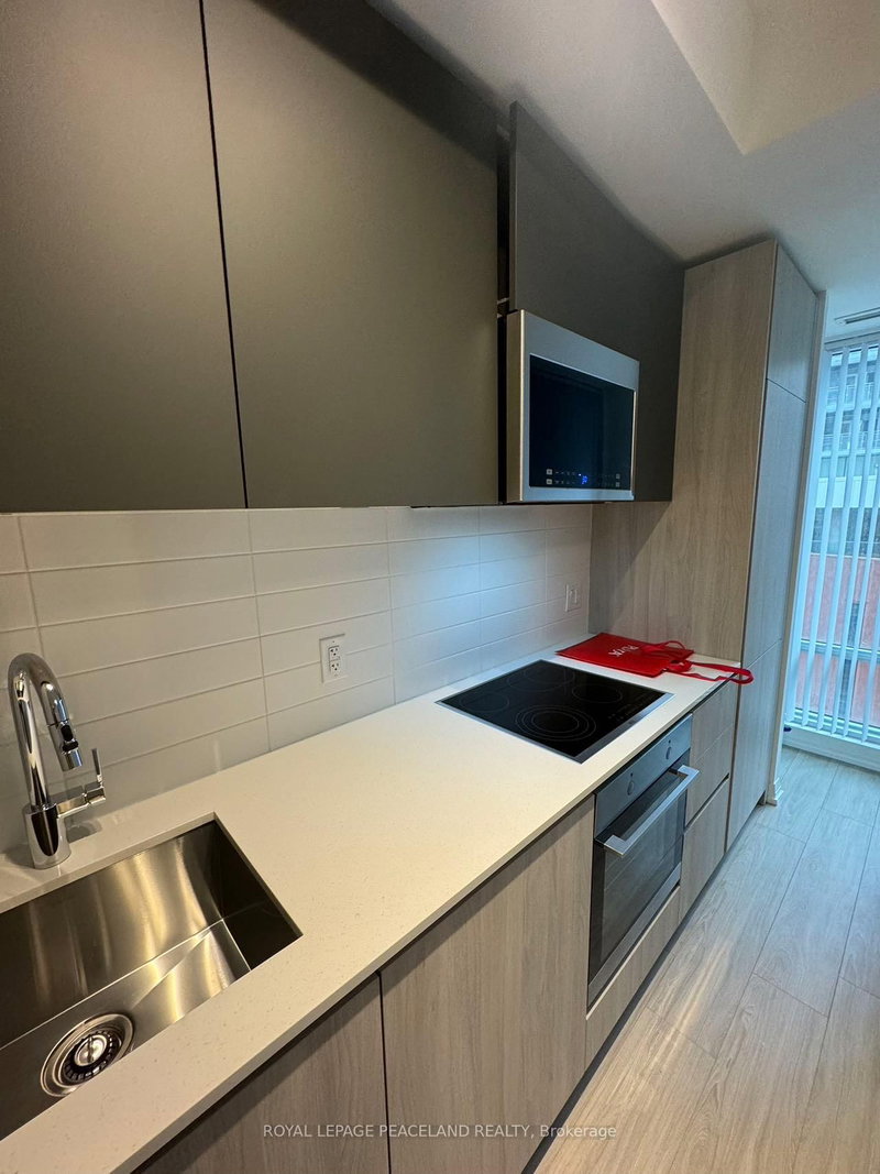 808 - 8 Widmer St, Toronto, M5V 2E7 | Image 3