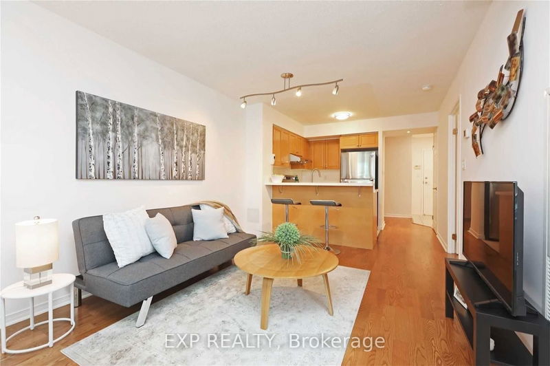 home for lease on 812-230 King Street E