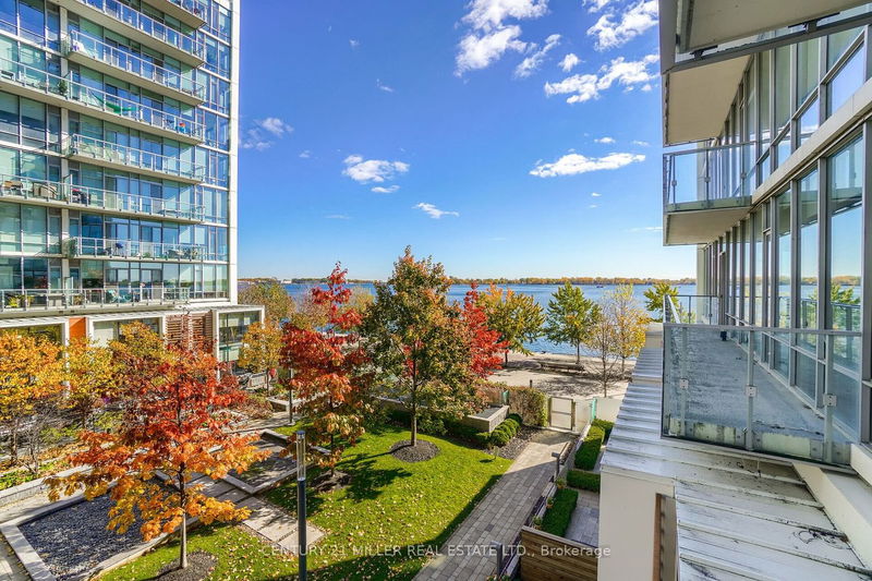 home for lease on 307-29 Queens Quay E