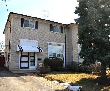 105 Tanjoe Cres  Toronto, M2M 1P6 | Image 1