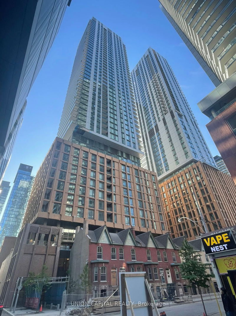 home for lease on 1905-8 Widmer Street