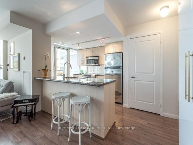 Listing Image 7