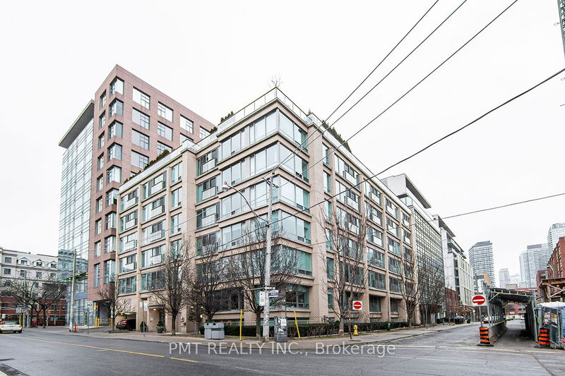 home for lease on 104-50 Camden Street