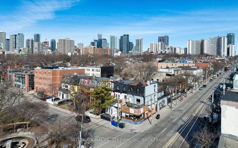 256 Gerrard St E Toronto, M5A 2G2 | Image 11