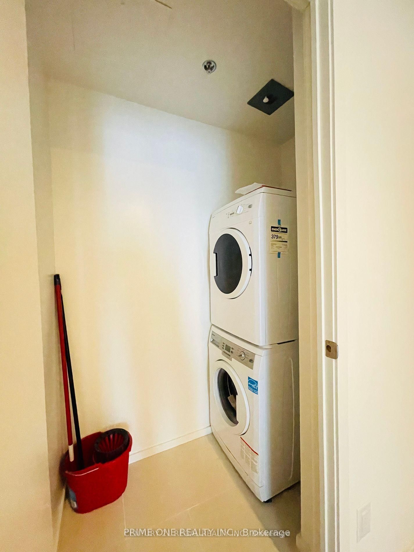 1 Bloor Street E, Unit 1704 - Photo 18