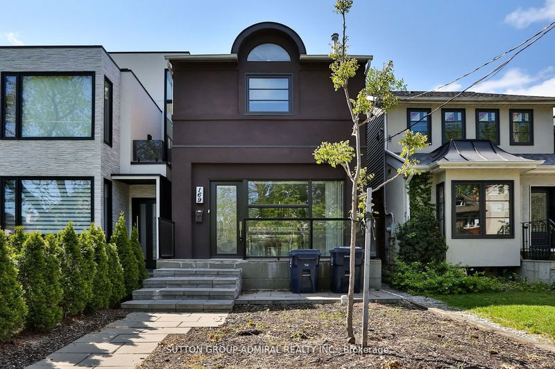 home for lease on 169 Woburn Avenue