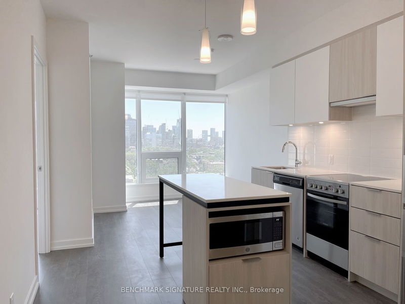 home for lease on 809-203 College Street