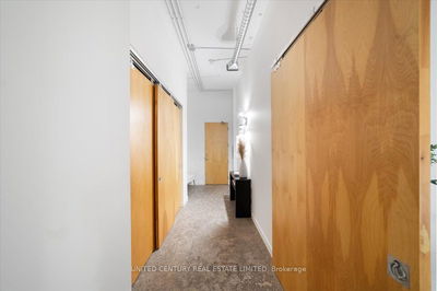 Unit 921 — 155 Dalhousie St, Toronto - Church-Yonge Corridor image-0-2