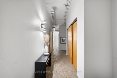 Unit 921 — 155 Dalhousie St, Toronto - Church-Yonge Corridor image-0-3