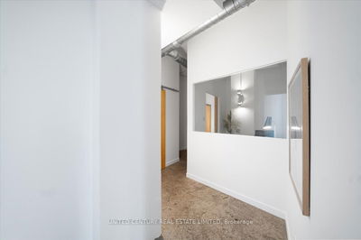 Unit 921 — 155 Dalhousie St, Toronto - Church-Yonge Corridor image-0-4