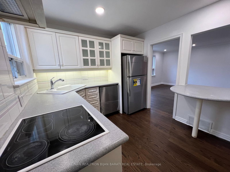 36 Cobden St, Toronto, M2R 1S2 | Image 3