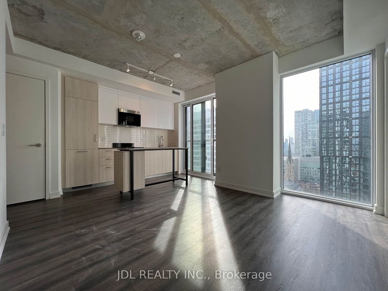 home for lease on 2206-65 Mutual Street