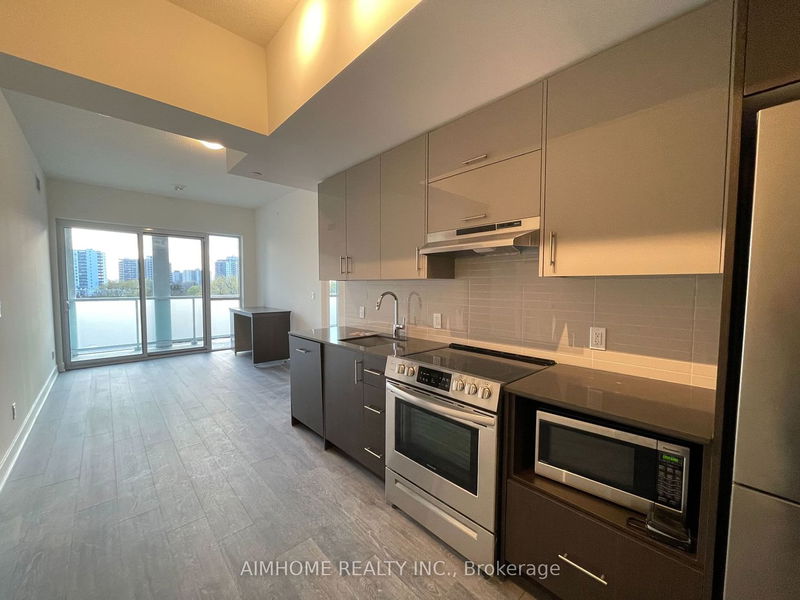 home for lease on 511-188 Fairview Mall Drive