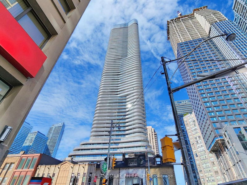 home for lease on 3202-11 Wellesley Street W