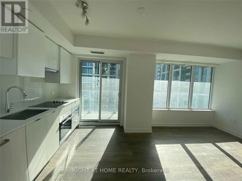 home for lease on 2410-99 Broadway Avenue