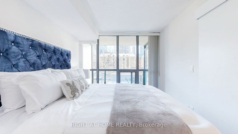  406 - 110 Charles St E Toronto, M4Y 1T5 | Image 22