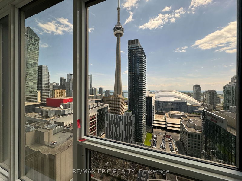 home for lease on 2302-15 Mercer Street