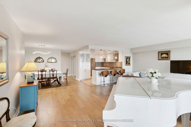 home for sale on 1704-3303 Don Mills Road