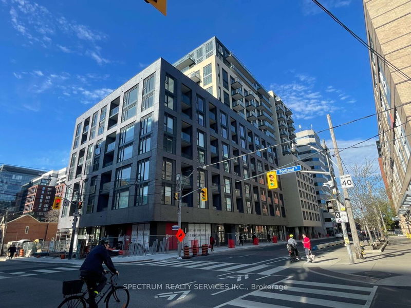 home for lease on 811-543 Richmond Street W