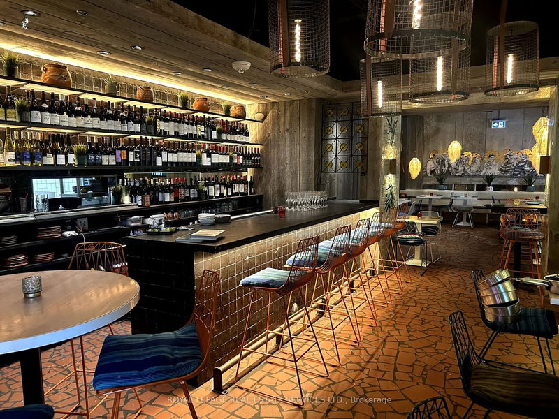 Upper - 6 Eglinton Ave E, Toronto, M4P 1A6 | Image 3