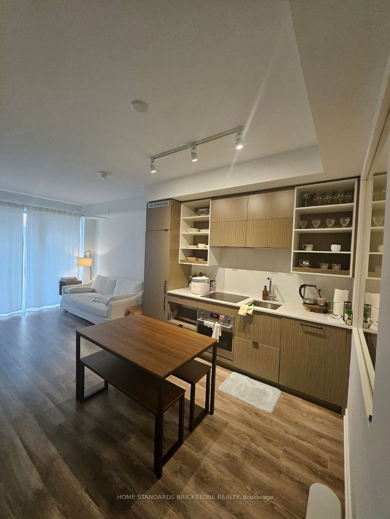 home for lease on 815-20 Edward Street