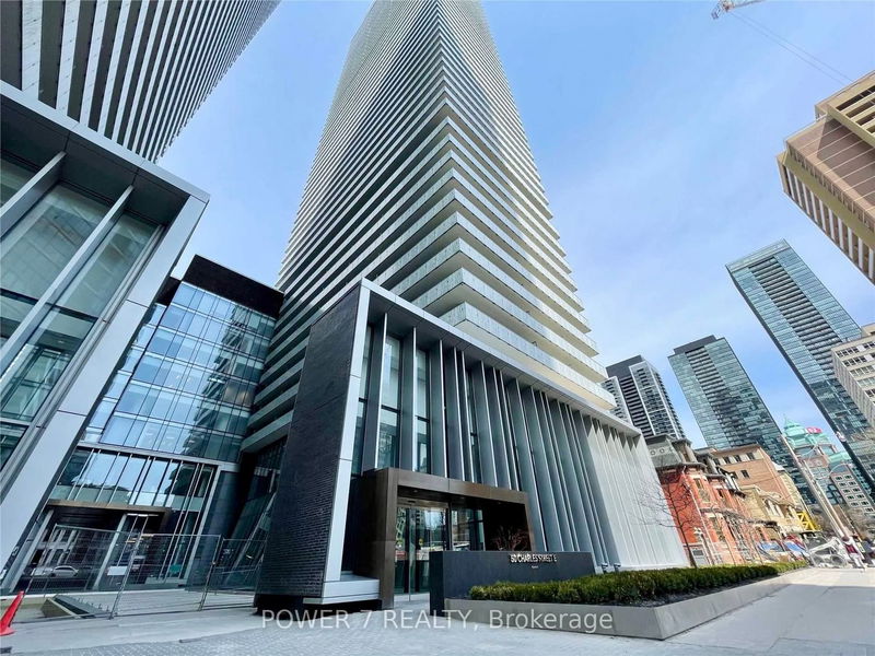 home for lease on 4402-50 Charles Street E