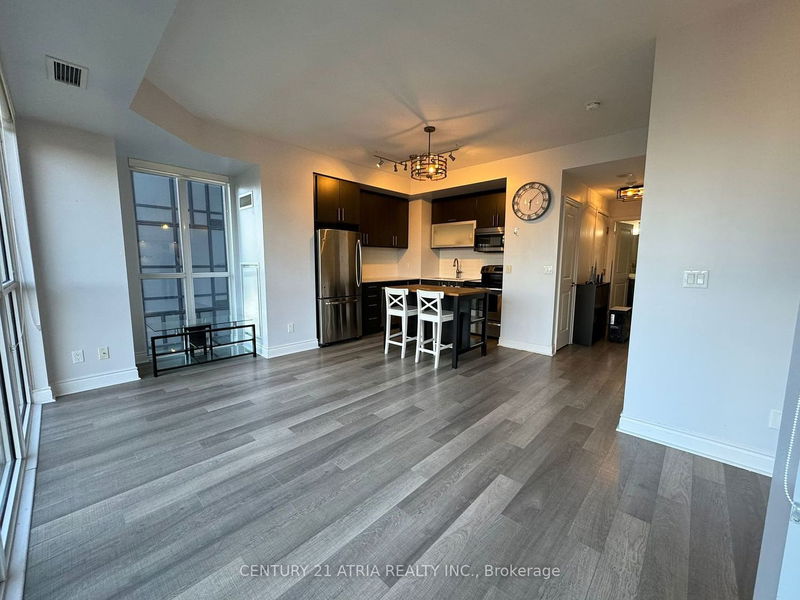home for lease on 1912-28 Ted Rogers Way E