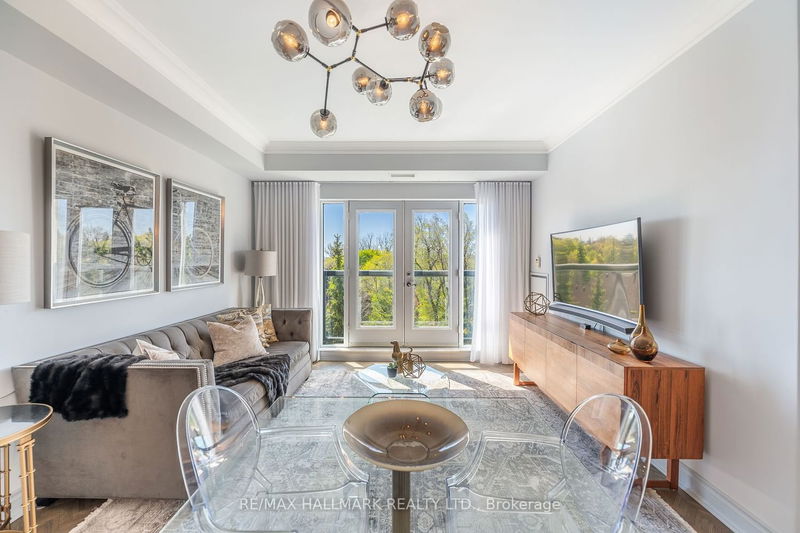 home for sale on 604-800 Spadina Road