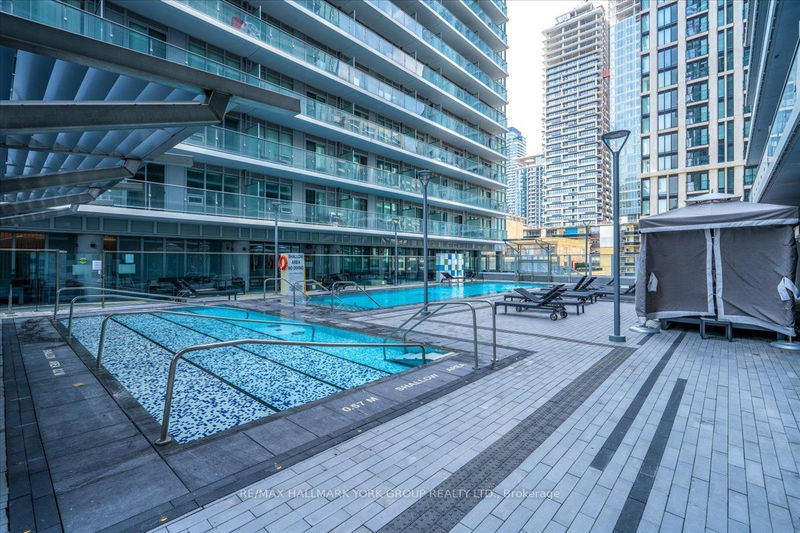 home for lease on 806Nt-99 Broadway Avenue