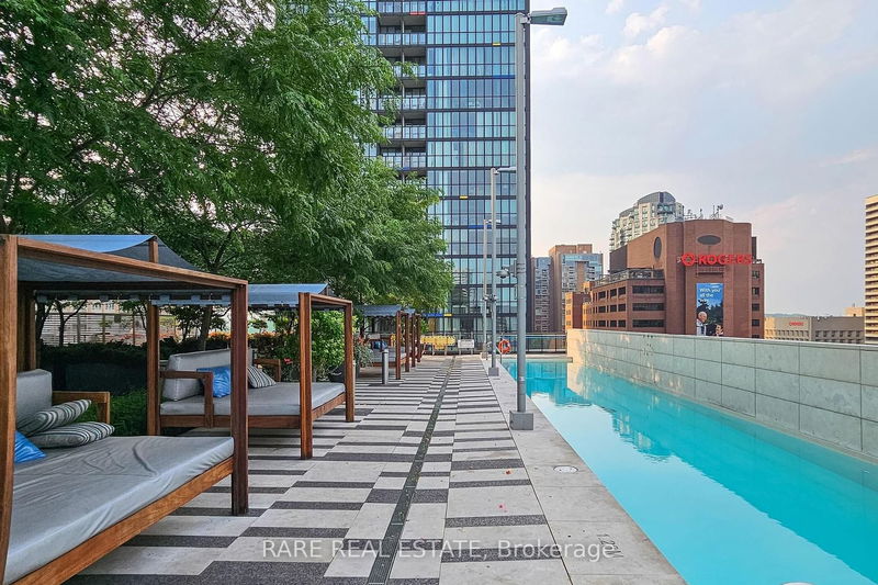 home for lease on 3210-101 Charles Street E