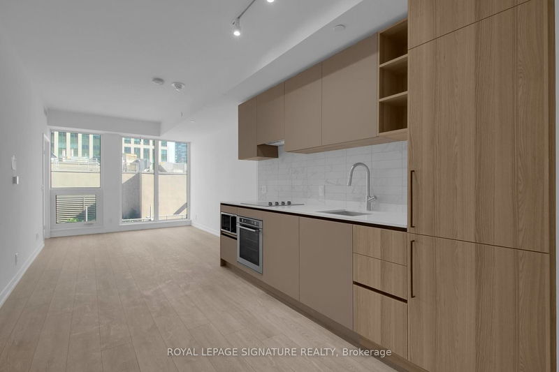 home for lease on 2011-55 Mercer Street