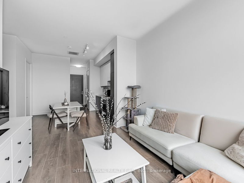  207 - 33 Frederick Todd Way  Toronto, M4G 0C9 | Image 18