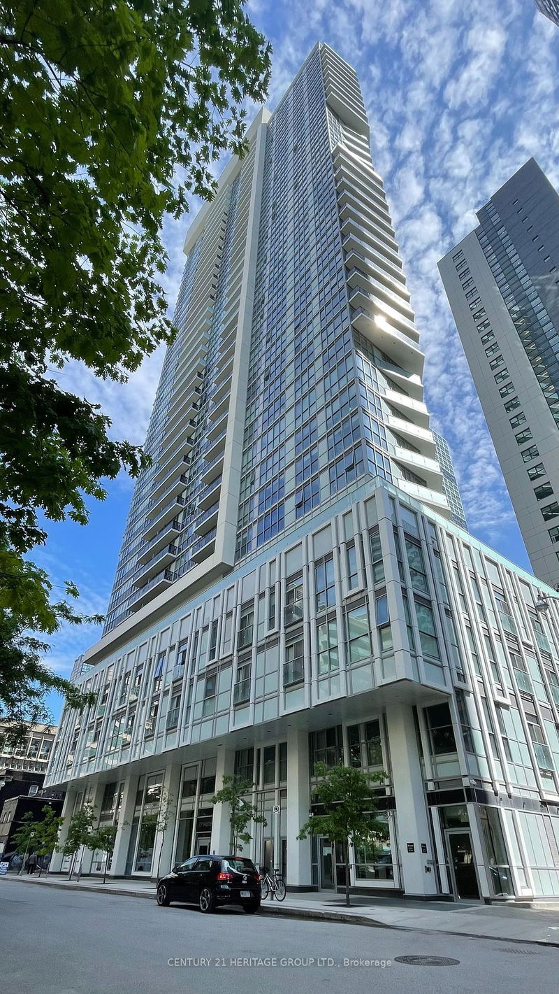 home for lease on 1401-77 Mutual Street