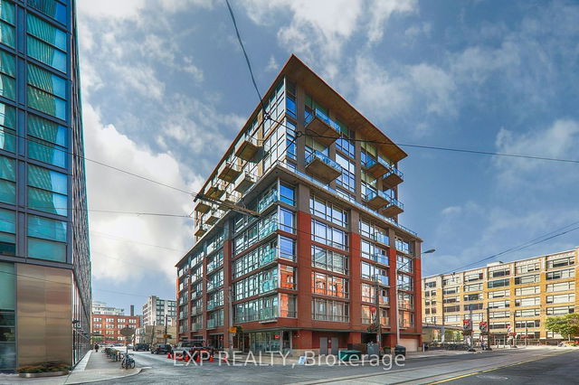 902 - 36 Charlotte Street