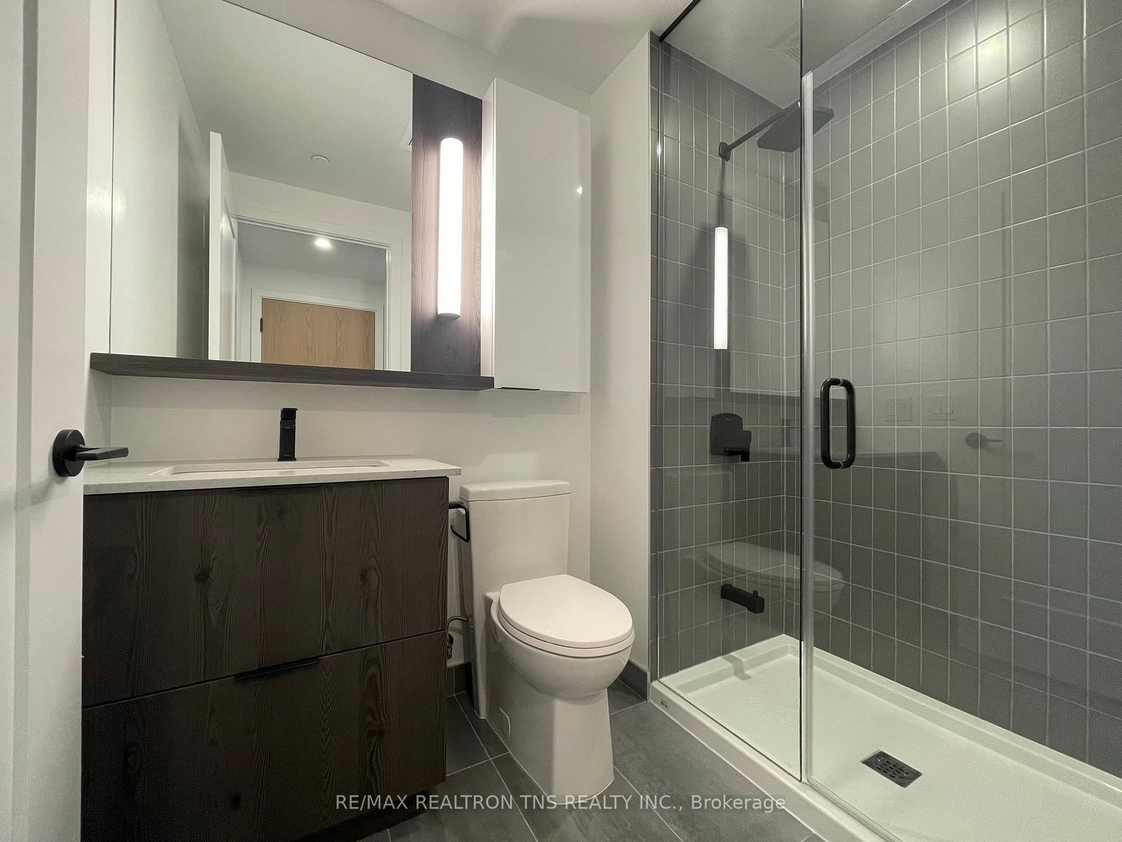 5 Defries Street, Unit 3508 - Photo 11