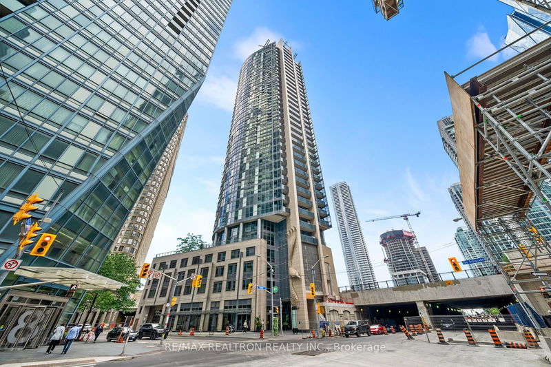home for lease on 3207-1 The Esplanade Drive