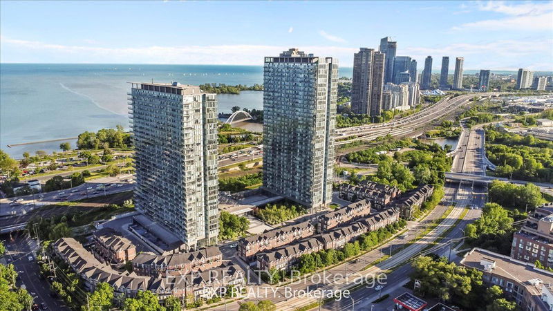 home for lease on 2401-105 The Queensway
