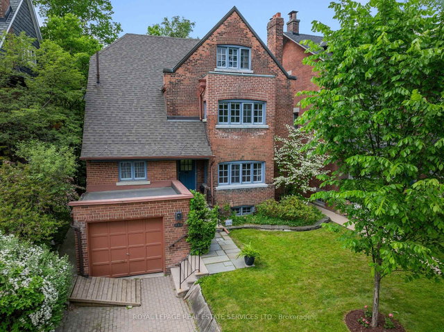 124 Roxborough Dr, Toronto, ON | Condos.ca