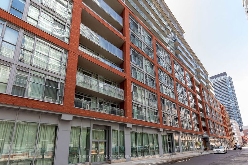 home for lease on 1117-21 Nelson Street