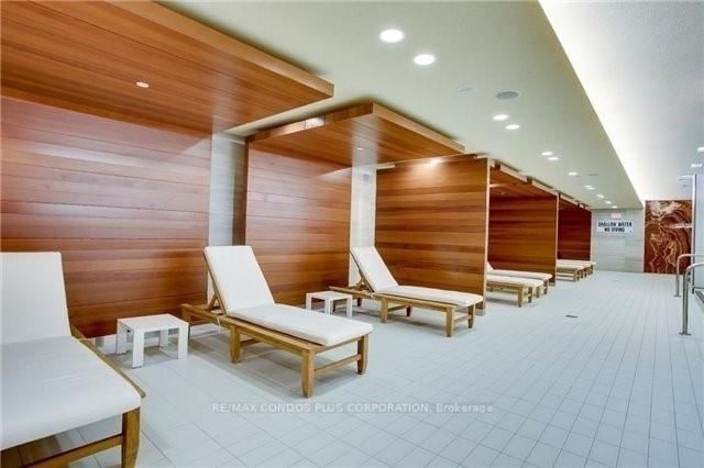 39 Queens Quay E, Unit 728 - Photo 8