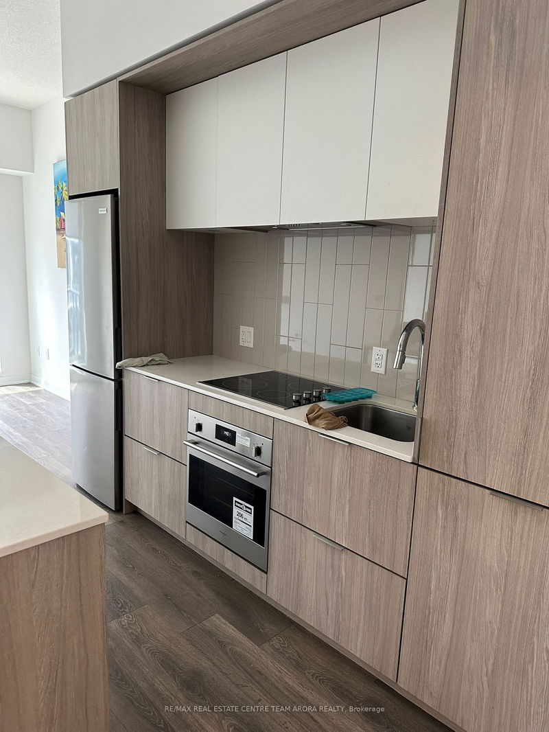home for lease on 1118-35 Tubman Avenue W