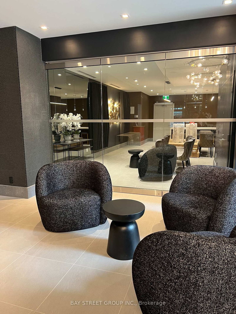 2112 - 8 Widmer St, Toronto, M5V 0W6 | Image 2