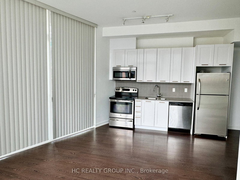 601 - 20 Bruyeres Mews, Toronto, M5V 0G8 | Image 3