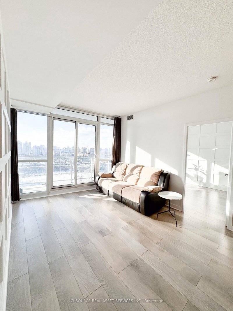 3110 - 121 Mcmahon Dr, Toronto, M2K 0C1 | Image 2