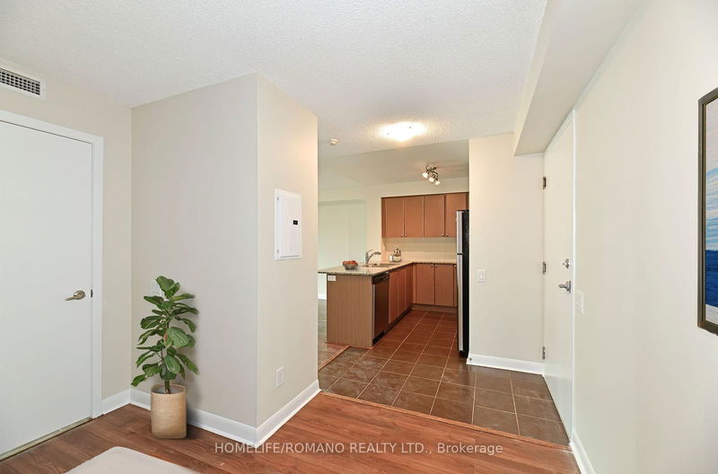  834 - 525 Wilson Ave  Toronto, M3H 0A7 | Image 5