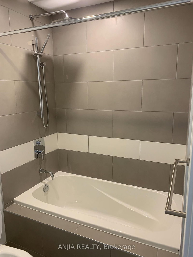 1308 - 197 Yonge St, Toronto, M5B 1M4 | Image 3